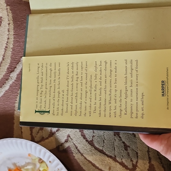 The One and Only Ivan by Katherine Applegate - Picture 5 of 8